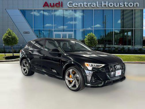 2022 Audi e-tron S Prestige