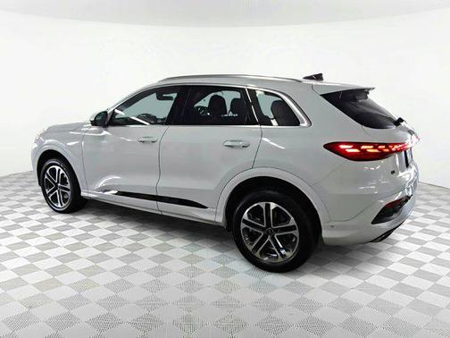 2025 Audi Q5 Premium