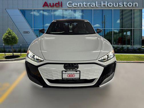 2025 Audi RS e-tron GT performance