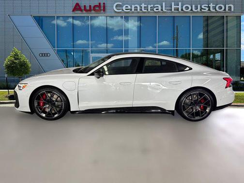 2025 Audi RS e-tron GT performance