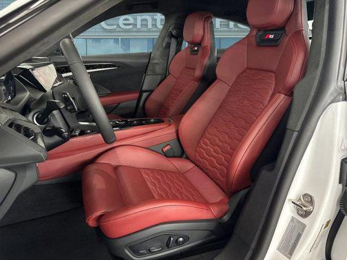 2025 Audi RS e-tron GT performance