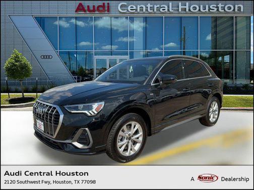 2025 Audi Q3 Premium 45 TFSI S line quattro Tiptronic