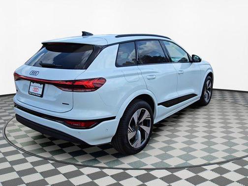 2025 Audi Q6 e-tron Premium Plus quattro