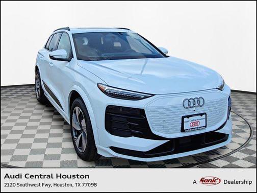 2025 Audi Q6 e-tron Premium Plus quattro