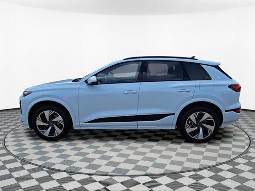 2025 Audi Q6 e-tron Premium Plus quattro
