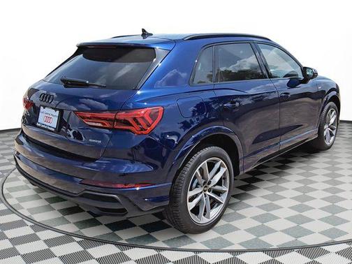 2025 Audi Q3 Premium 45 TFSI S line quattro Tiptronic