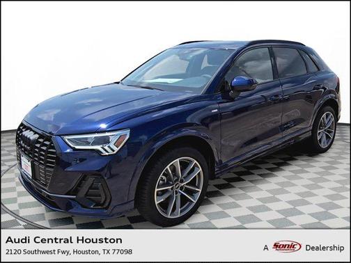 2025 Audi Q3 Premium 45 TFSI S line quattro Tiptronic