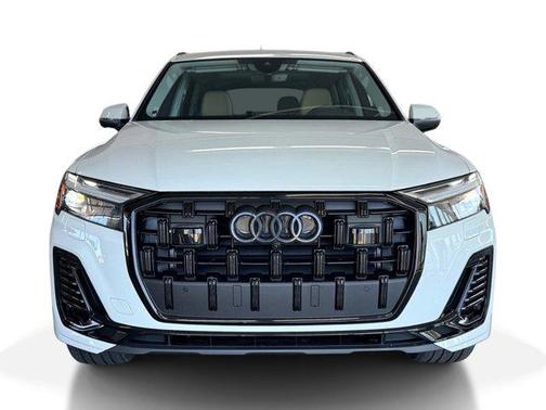 2026 Audi Q7 45 Premium