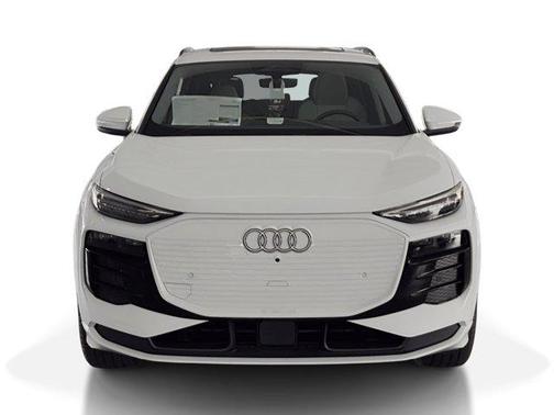 2025 Audi Q6 e-tron Premium Plus quattro