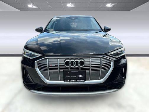 2022 Audi e-tron Sportback S line Premium Plus