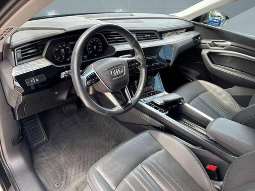 2022 Audi e-tron Sportback S line Premium Plus