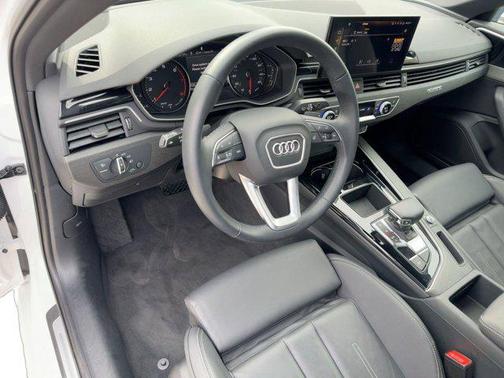 2024 Audi A4 45 S line Premium
