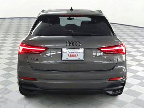 2024 Audi Q3 45 S line Premium Plus