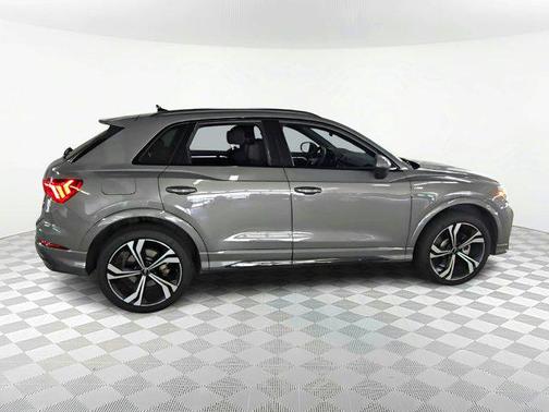 2024 Audi Q3 45 S line Premium Plus