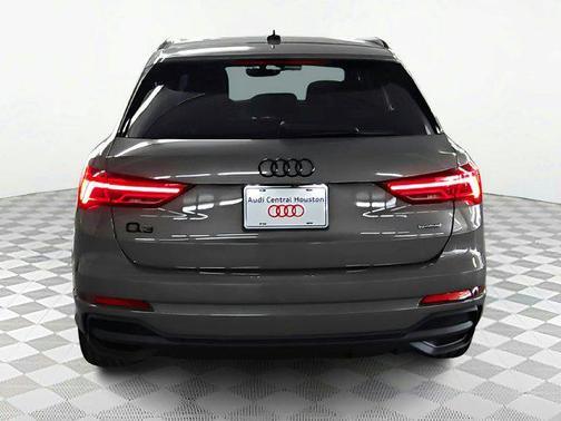 2024 Audi Q3 45 S line Premium Plus