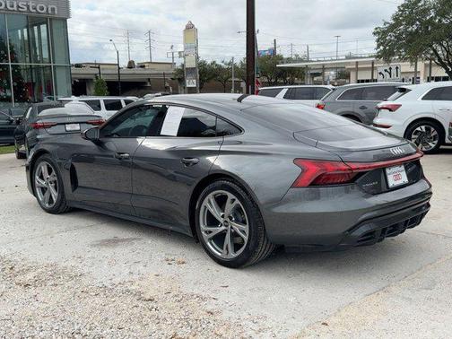 2023 Audi e-tron GT Premium Plus quattro