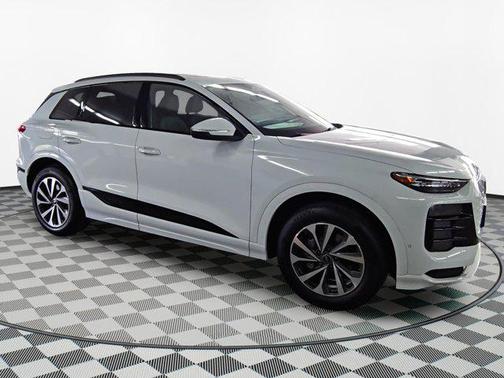 2025 Audi Q6 e-tron Premium Plus quattro