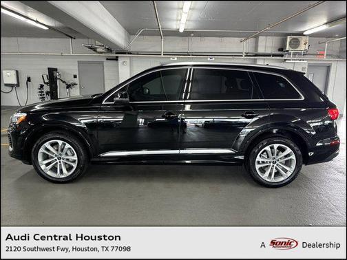 2025 Audi Q7 55 Premium Plus