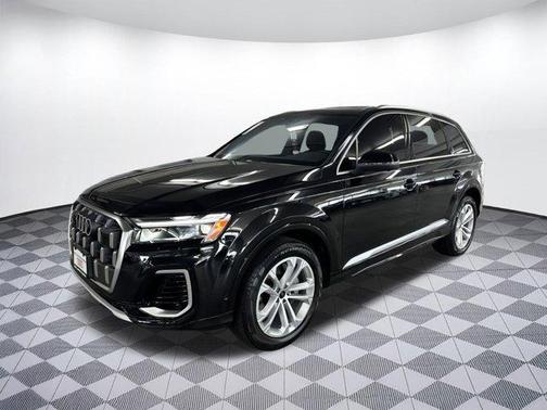 2025 Audi Q7 55 Premium Plus