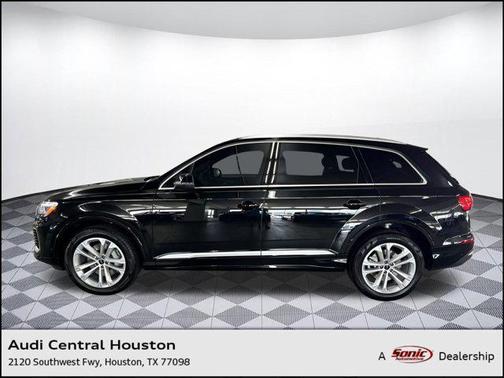 2025 Audi Q7 55 Premium Plus