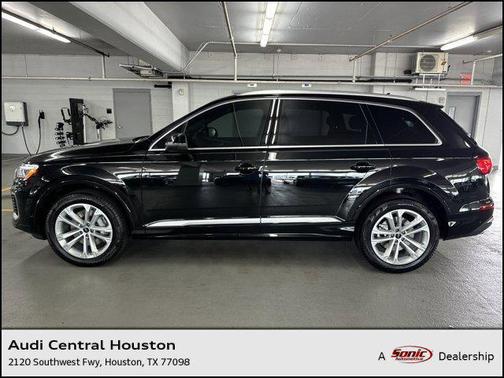 2025 Audi Q7 55 Premium Plus