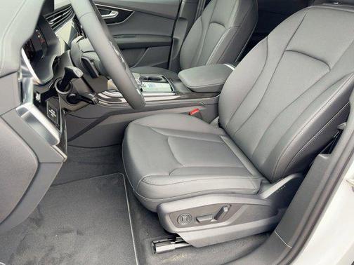 2026 Audi Q7 55 Premium Plus
