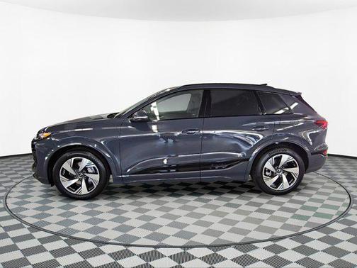2025 Audi Q6 e-tron Prestige quattro