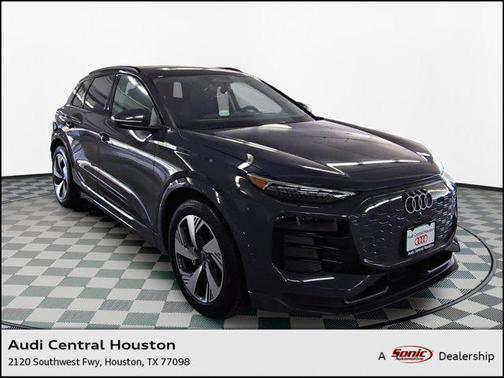 2025 Audi Q6 e-tron Prestige quattro