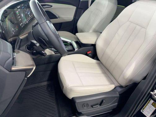 2025 Audi Q5 Premium TFSI quattro S tronic