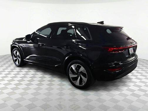 2025 Audi Q6 e-tron Prestige quattro