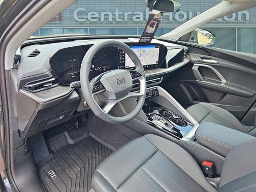 2025 Audi Q5 Premium