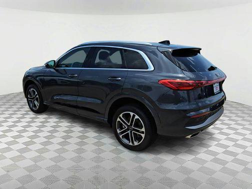 2025 Audi Q5 Premium