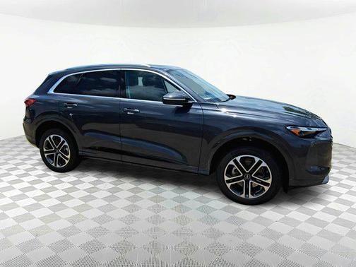 2025 Audi Q5 Premium