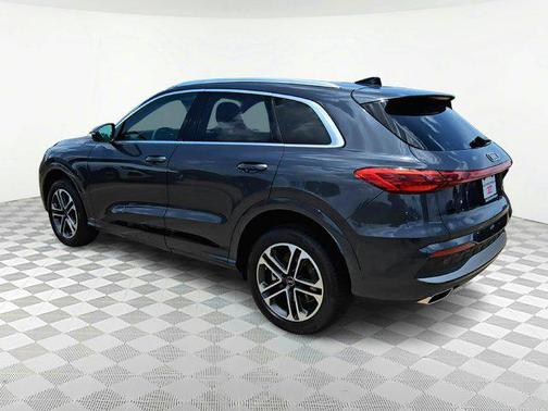2025 Audi Q5 Premium