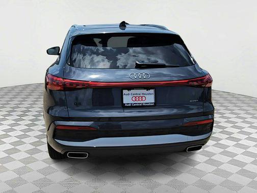 2025 Audi Q5 Premium