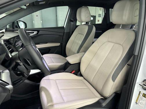 2025 Audi Q4 e-tron Premium 45 RWD