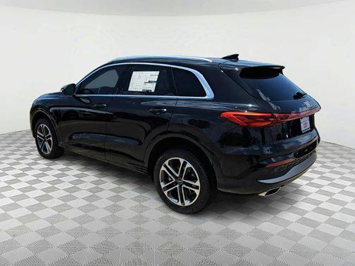 2025 Audi Q5 Premium