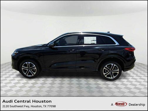 2025 Audi Q5 Premium
