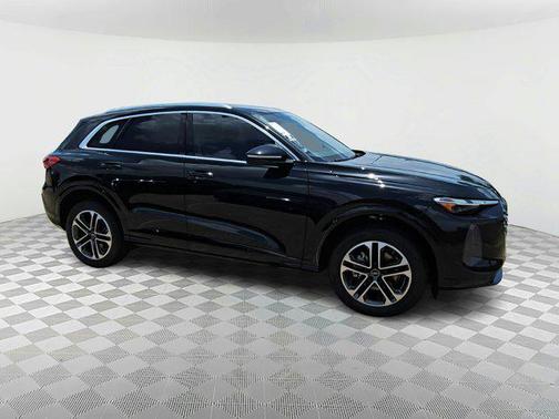 2025 Audi Q5 Premium