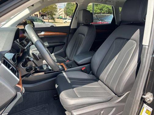 2023 Audi Q5 40 Premium