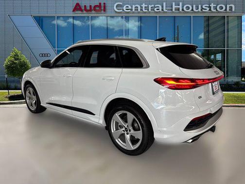 2025 Audi Q5 Prestige