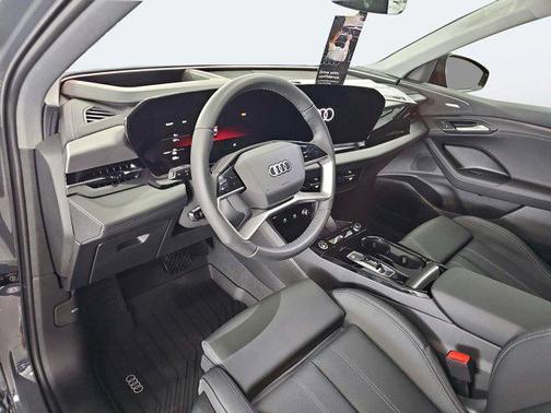 2025 Audi Q6 e-tron Premium Plus quattro