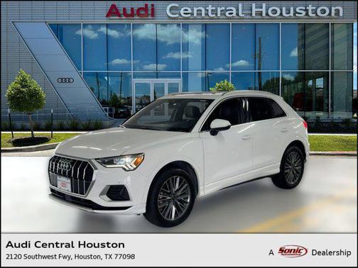 2022 Audi Q3 40 Premium Plus