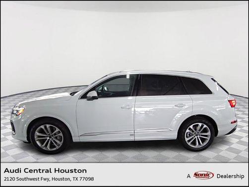 2025 Audi Q7 55 Premium Plus