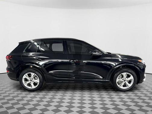 2025 Audi Q6 e-tron Premium