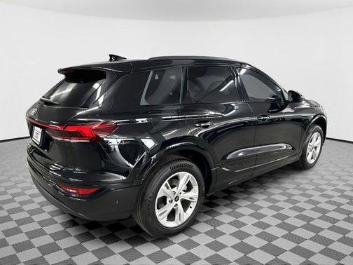 2025 Audi Q6 e-tron Premium