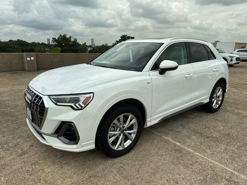 2025 Audi Q3 Premium 45 TFSI S line quattro Tiptronic