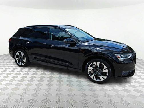 2021 Audi e-tron Premium
