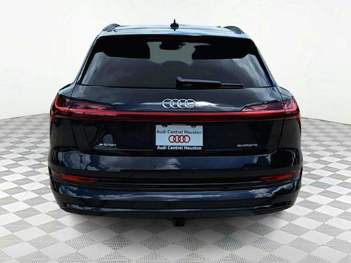 2021 Audi e-tron Premium