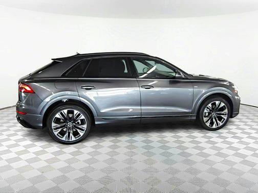 2025 Audi Q8 55 Premium Plus